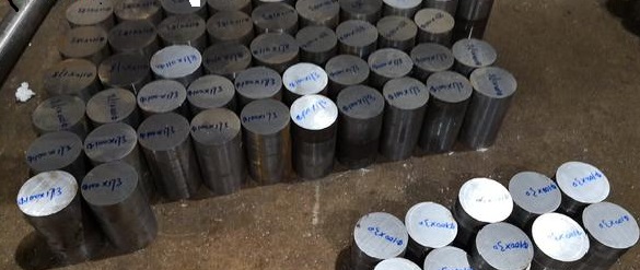 YXR33和YXR3哪种材料韧性好?yxr33对应国内牌号